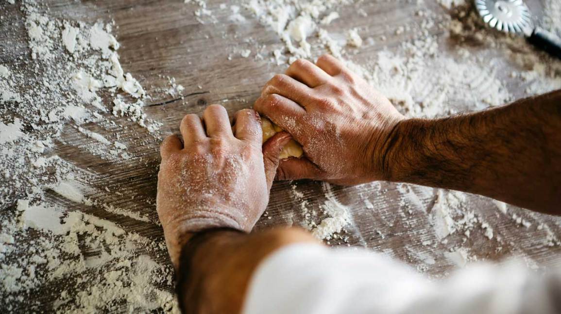 What’s the Difference Between Bleached and Unbleached Flour?