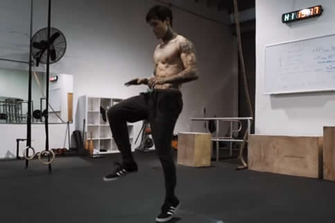 What are the endurance training methods for college students?